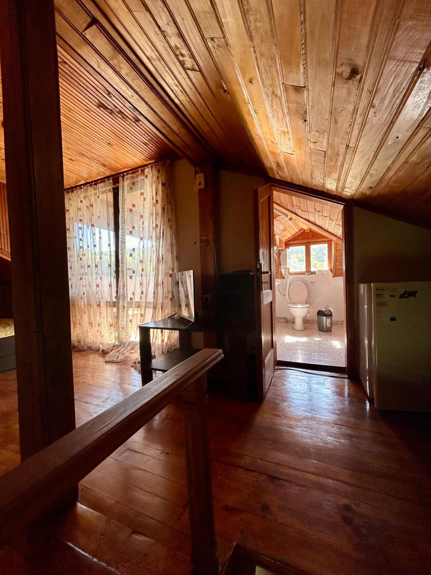 Luylyana Guesthouse Рибарица Экстерьер фото